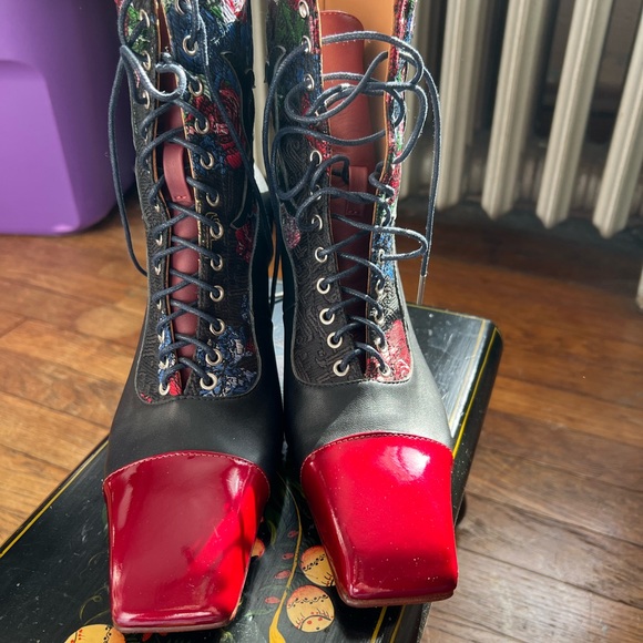 John Fluevog Black and Red Heels - Picture 5 of 9